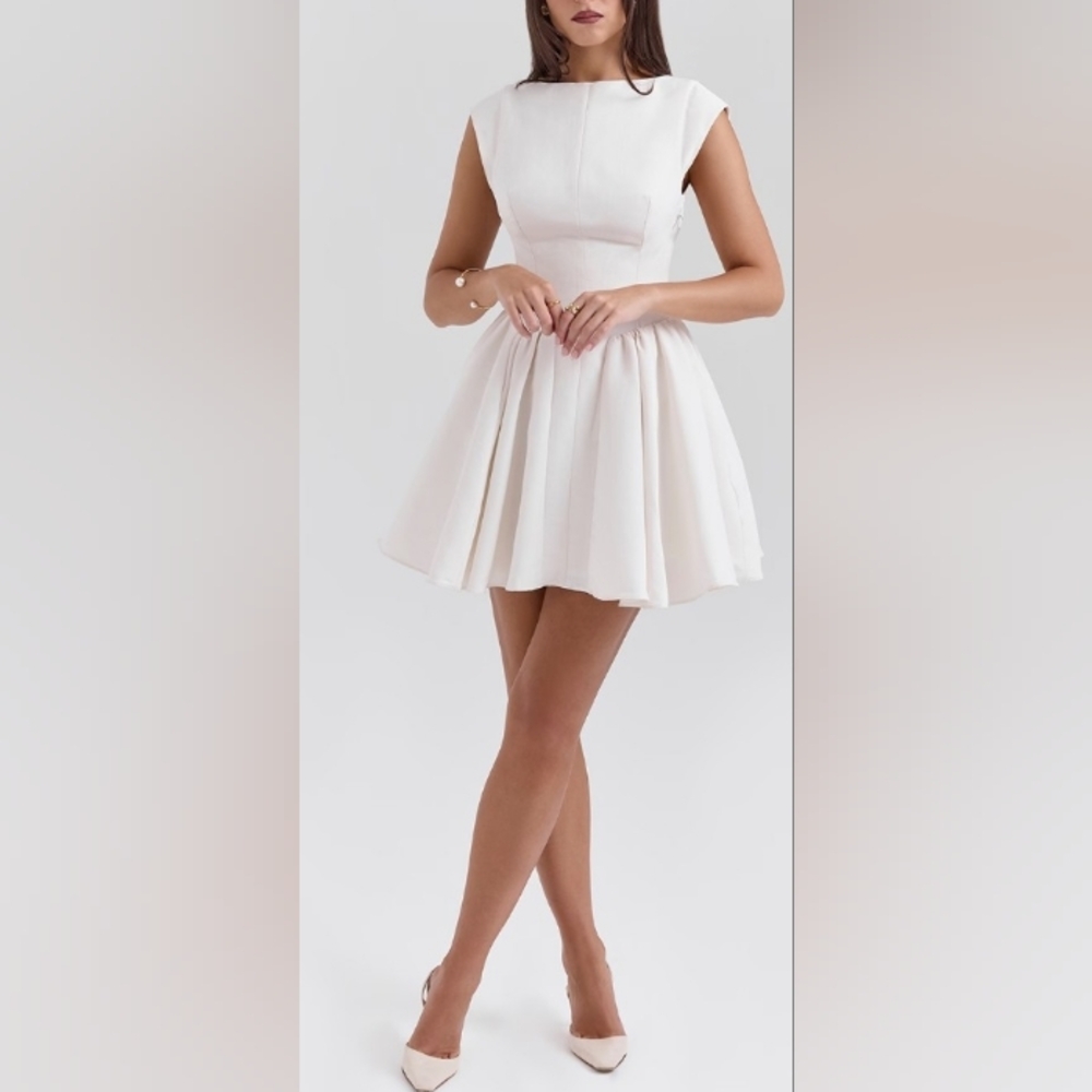 HOUSE OF CB Enchant White Backless Dress L